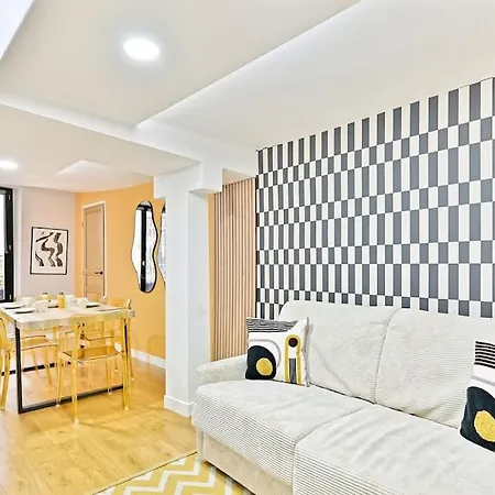 3 2eme - Iii Apartment *